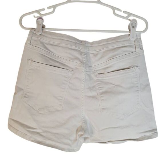 Vervet Attractively High Rise Botton Front White Distressed Denim Shorts Size L - Picture 2 of 12